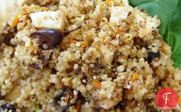 Cinci (Sau Mai Multe!) Ingredient Usturoi Quinoa