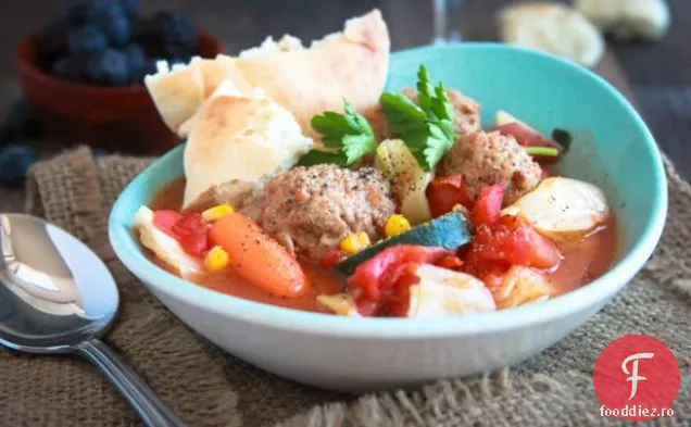 Supă Vegană De Chiftele Pentru Zilele Ploioase