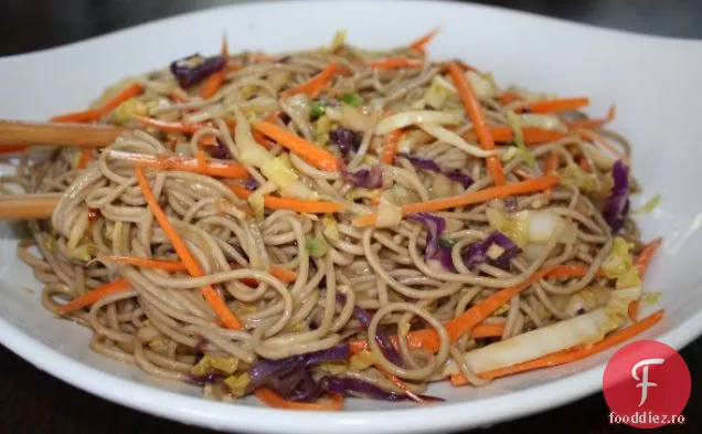 Salată Asiatică De Tăiței
