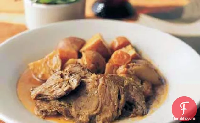 Cină Savuroasă Cu Carne De Porc