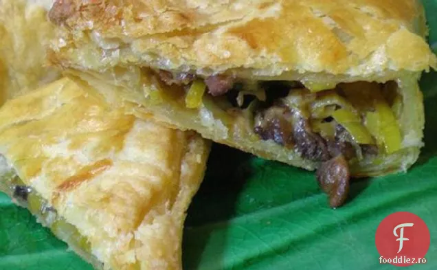 Triunghiuri de foietaj cu Praz de ciuperci Ivo