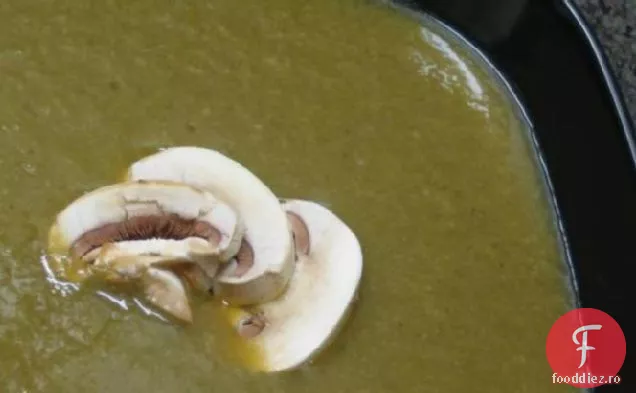 Cremă vegetariană de supă de ciuperci
