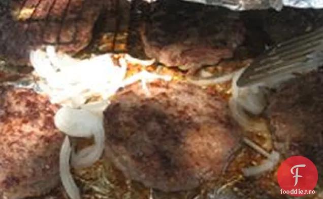Legendarii hamburgeri umpluți ai mamei