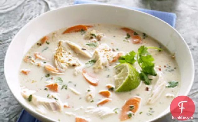 Supă de pui curry cu morcovi