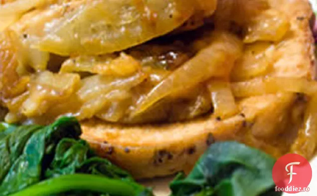 Carne de porc prăjită cu umplutură de ceapă
