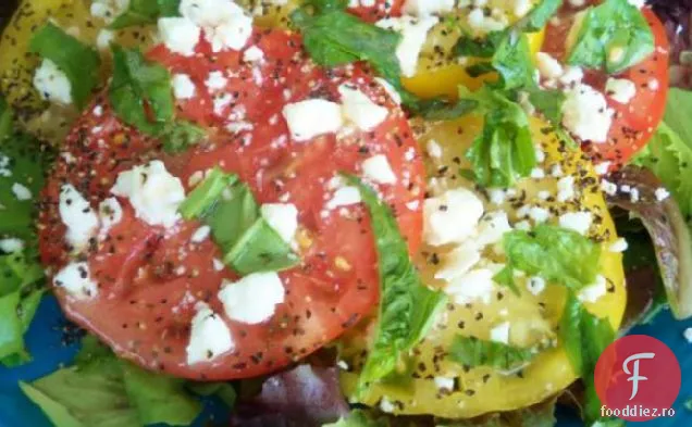Salată De Roșii Cu Brânză De Capră