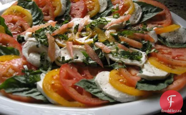 Salata Caprese tri Color a lui Tami