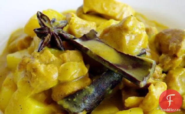 Curry de pui și cartofi din Malaezia