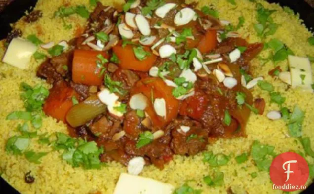 Carne de vită marocană parfumată, curmale, miere și Prune Tagine-Crock Pot