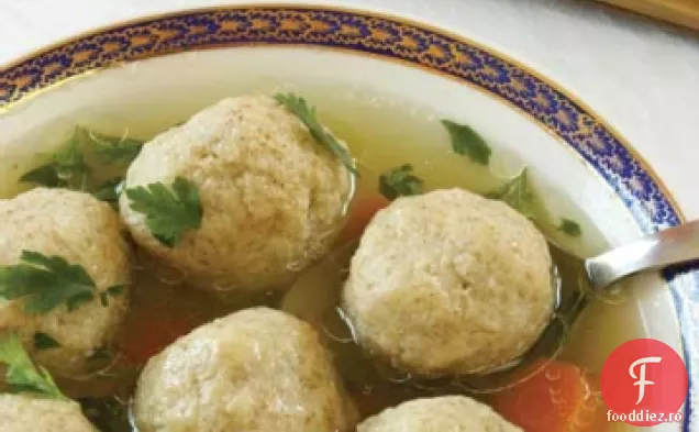 Supă de pui cu bile Matzoh