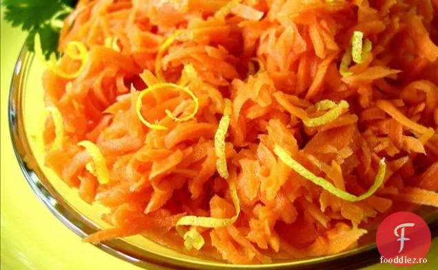 Salată de mere și morcovi
