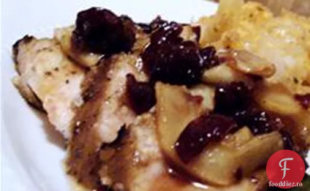 Medalioane de porc marinate cu compot de ghimbir-mere