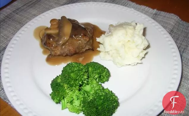 Hamburger Stroganoff cu cremă de supă de pui
