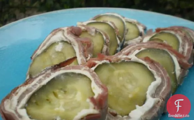 Cremă De Brânză Învelită Murături De Mărar