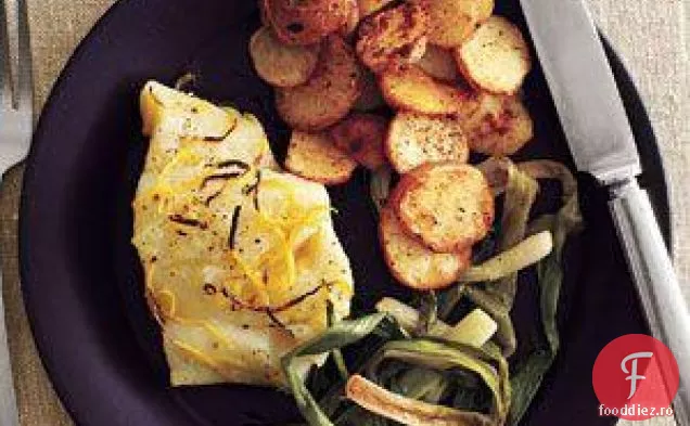 Cod Prăjit Și Scallions Cu Cartofi Condimentați