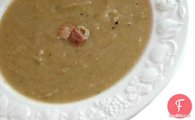 Supă Canadiană De Cheddar