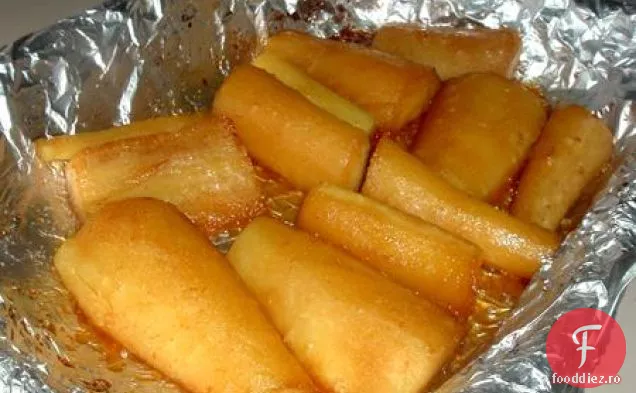 Tavă picioare de pui prăjite și legume de iarnă