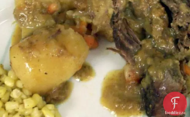 Sheila ' s Savory Pot Roast și legume cu sos