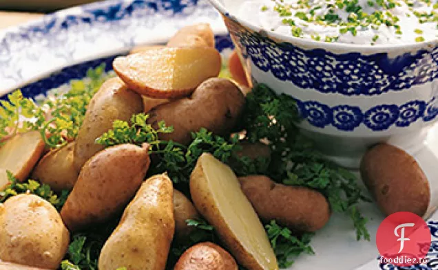 Fingerling cartofi și fondue de brânză de capră