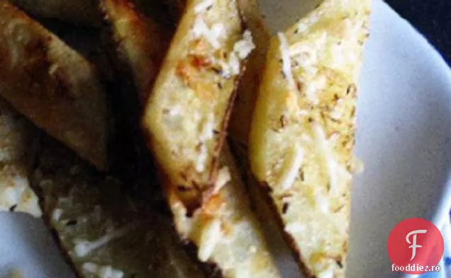 Parmezan Cimbru Pene De Cartofi
