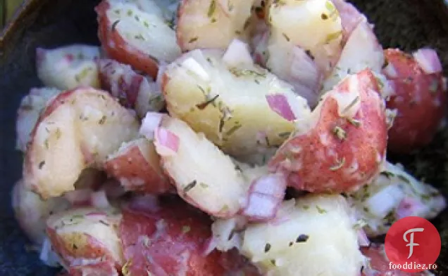 Salata de cartofi a bunicii
