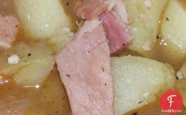 Supă de slănină și cartofi