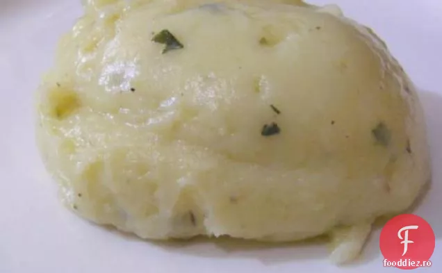Smântână Și Arpagic Piure De Cartofi