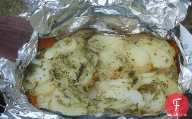 Clătite crocante de cartofi și ceapă verde Kittencal (Latkes)