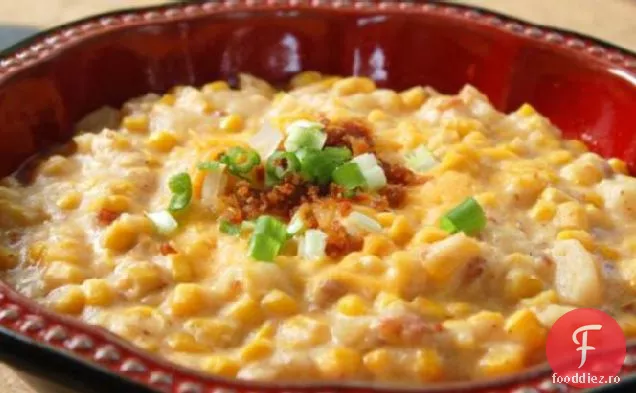 Chowder ușor de cartofi și porumb-Crock Pot