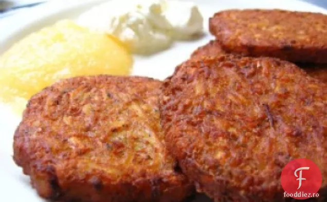 Latkes De Cartofi Ricotta Cu Sos De Mere