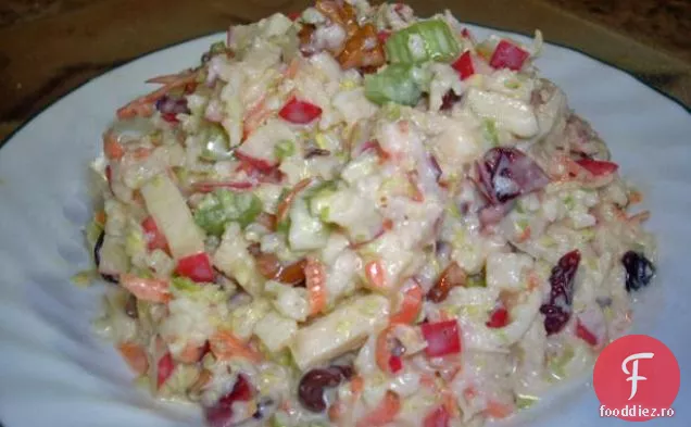 Salată De Salată Waldorf