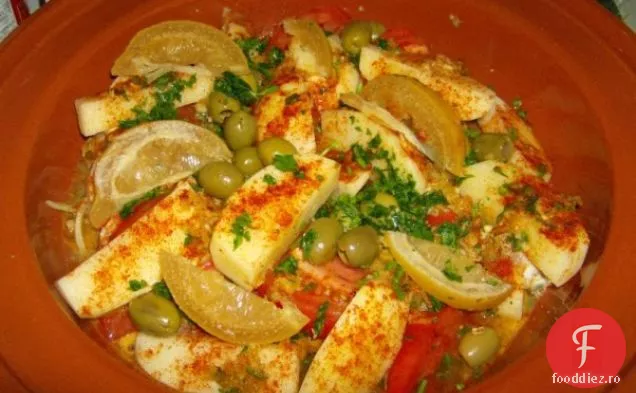 Tajine de pui cu lămâie conservată și măsline