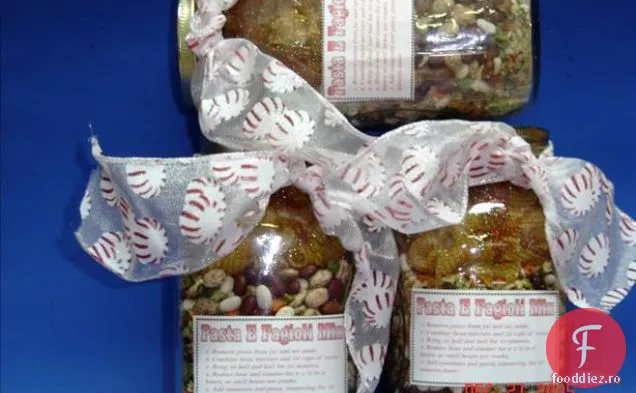 Paste cu papion cu pui și legume