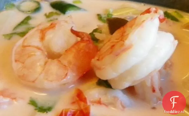 Tom Ka Gai (Supă Picantă De Pui Cu Lapte De Cocos)