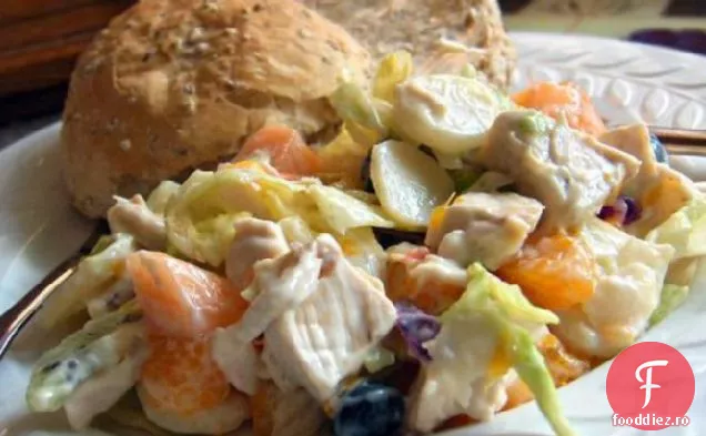 Salată De Fructe De Pui