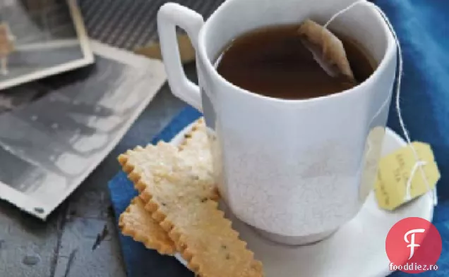 Pâine scurtă de lămâie cu rozmarin proaspăt
