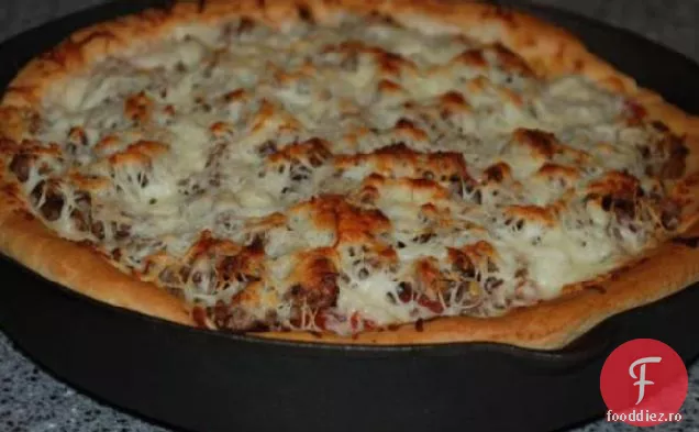 Pizza Fierbinte Cu Tigaie