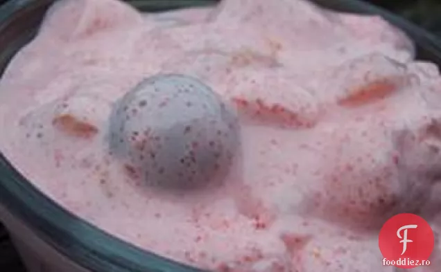 Salată De Desert Cu Căpșuni