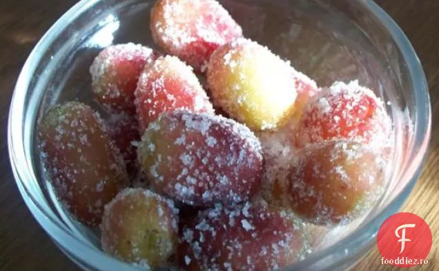 Salată De Fructe Yogourt Cu Miere