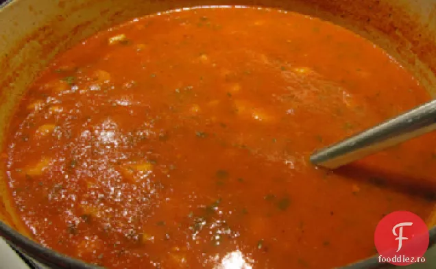 Supă de roșii cu țepi și picante