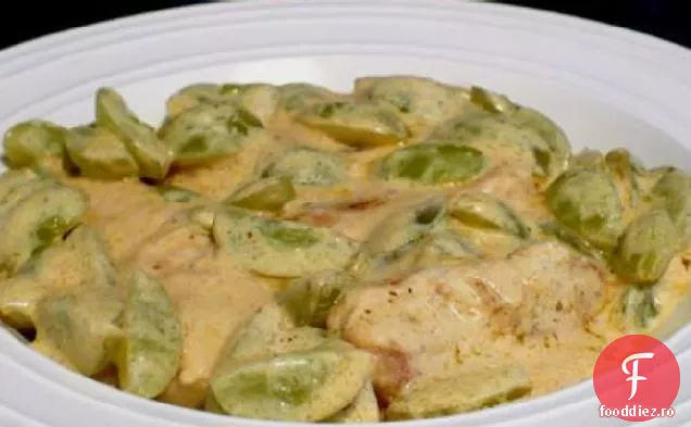 Pui cu struguri, lămâie și smântână