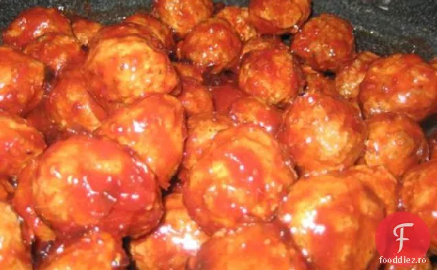 Aperitiv jeleu de struguri și sos de Chili chiftele sau Lil Smokies