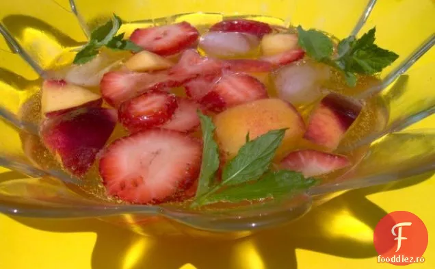 Punch cu piersici și căpșuni / nectarine Sunrise / limonadă fructată