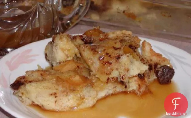 Budincă De Pâine Cu Caise De Ciocolată