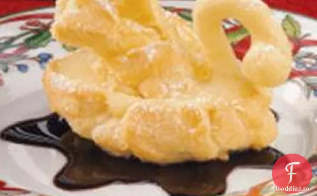 Pufuri Cu Cremă De Lebădă De Caise