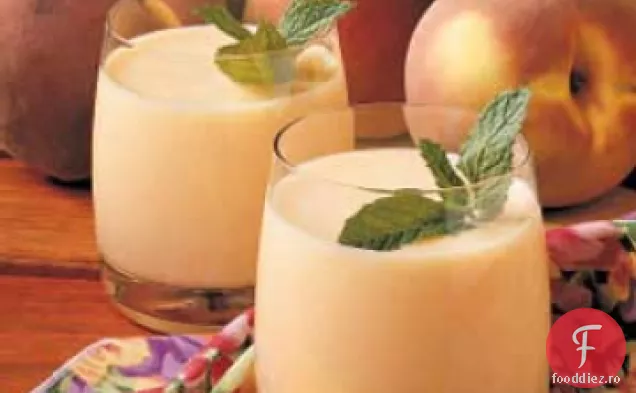 Smoothie-Uri Cu Piersici De Caise