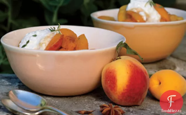 Salată Caldă De Fructe Cu Sâmburi
