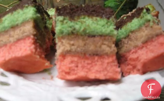 Tort Cu Cremă De Caise