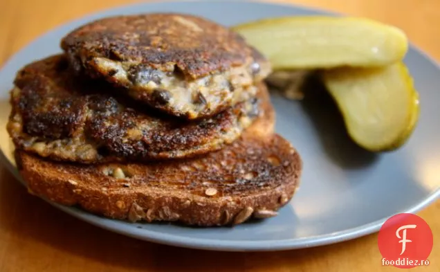 Burgeri De Fasole Neagră Cu Cartofi Dulci