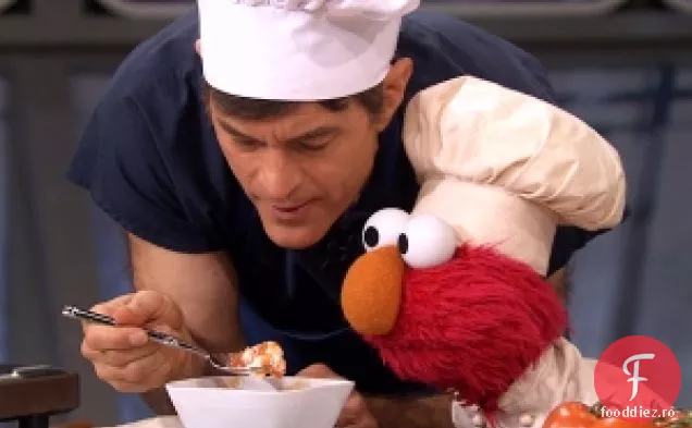 Supa alfabet roșu de legume a lui Elmo